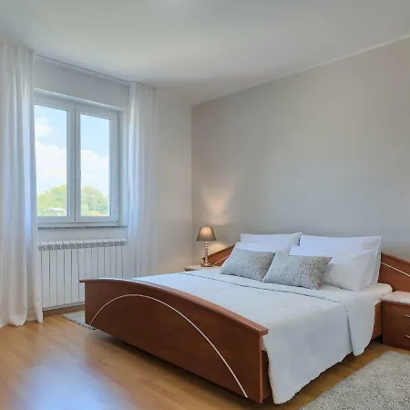 Eugen By Interhome Nyaraló *