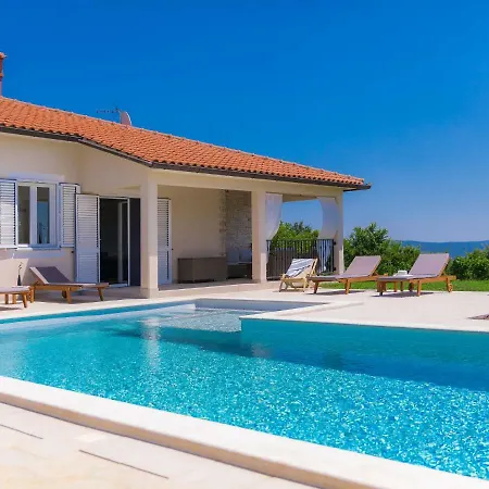 Eugen By Interhome Nyaraló